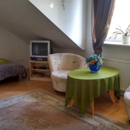 Δωμάτια σε οικογενειακή κατοικία Na Skarpie Wyszków