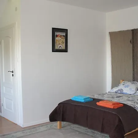 Δωμάτια σε οικογενειακή κατοικία Na Skarpie