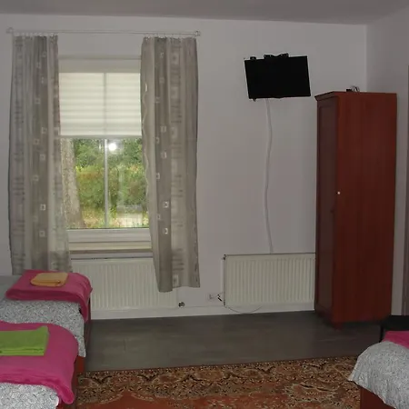 Δωμάτια σε οικογενειακή κατοικία Na Skarpie